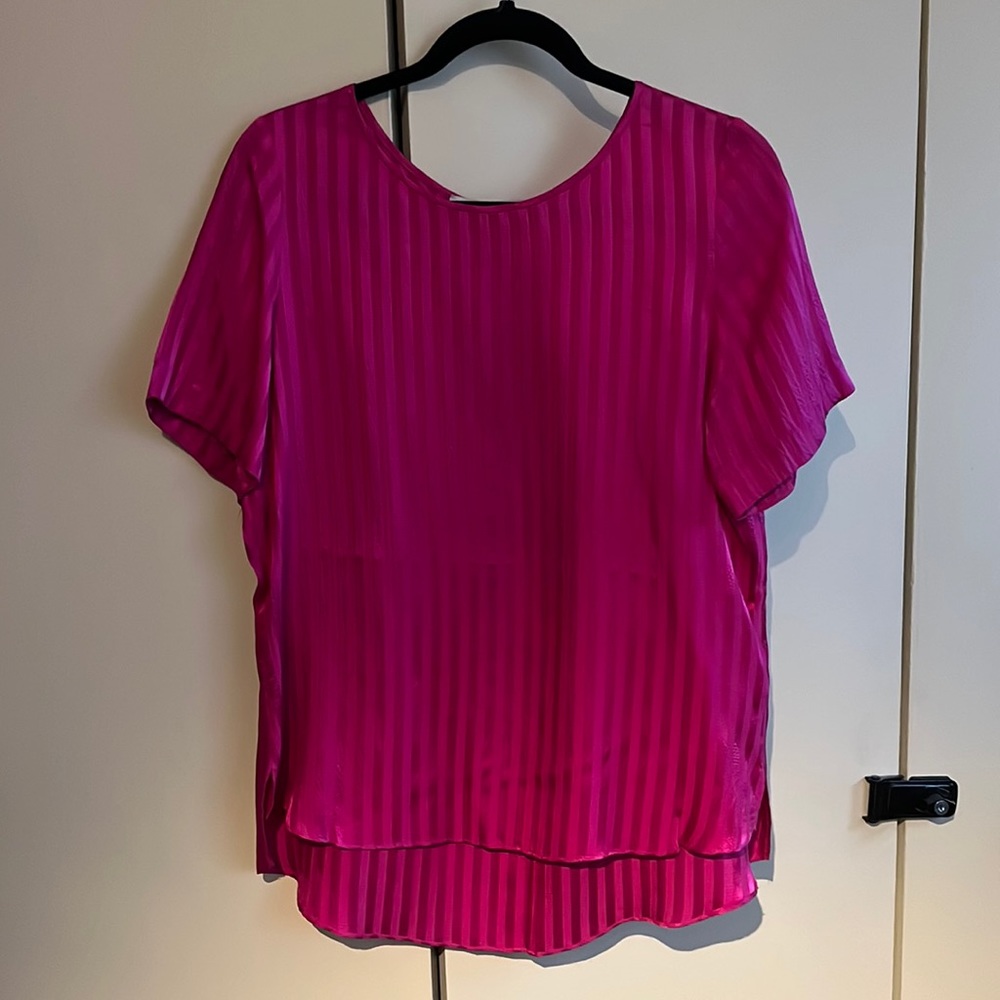 Tiger of Sweden “Lona” fuchsia silk jacquard short sleeve blouse top size US 10